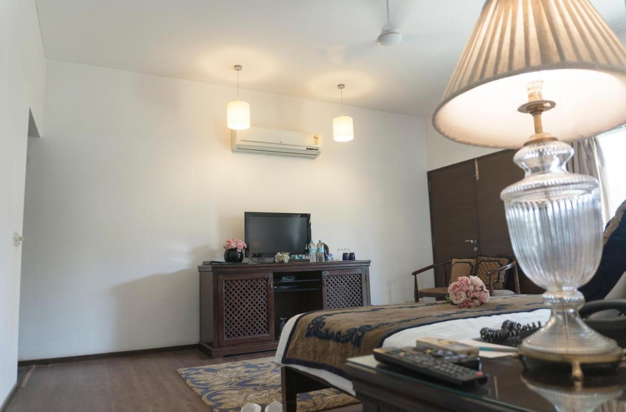 Hotel Amatra By The Ganges à Haridwār Extérieur photo