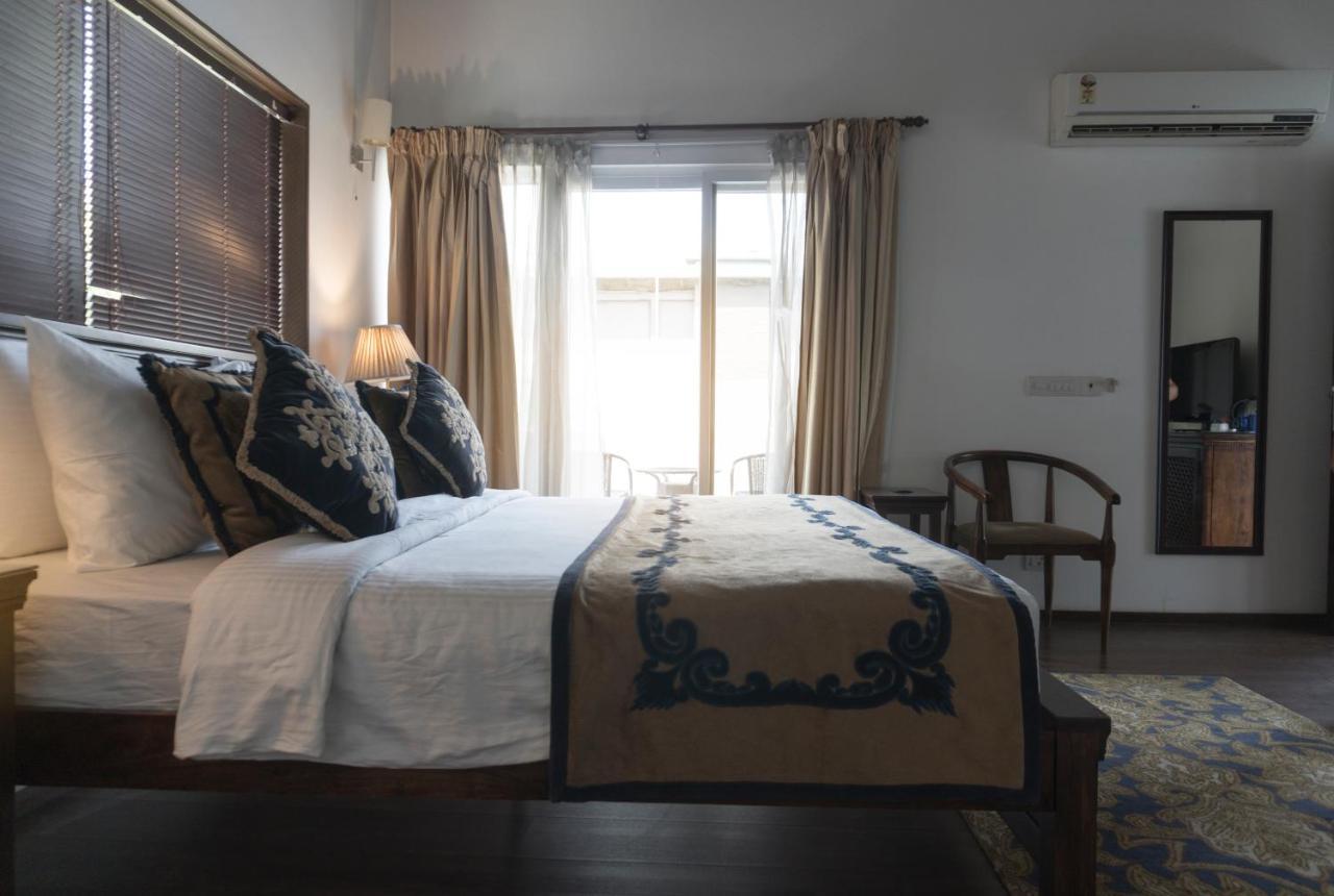 Hotel Amatra By The Ganges à Haridwār Extérieur photo